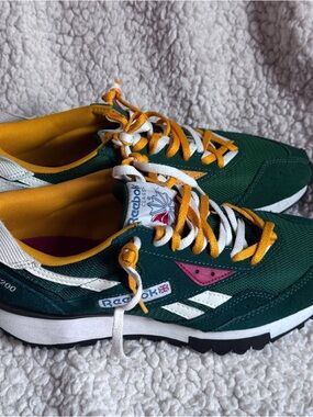 Reebok LX2200 sneakers